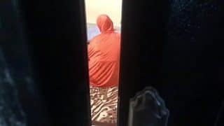 Maman sur l’hijab baisée en levrette